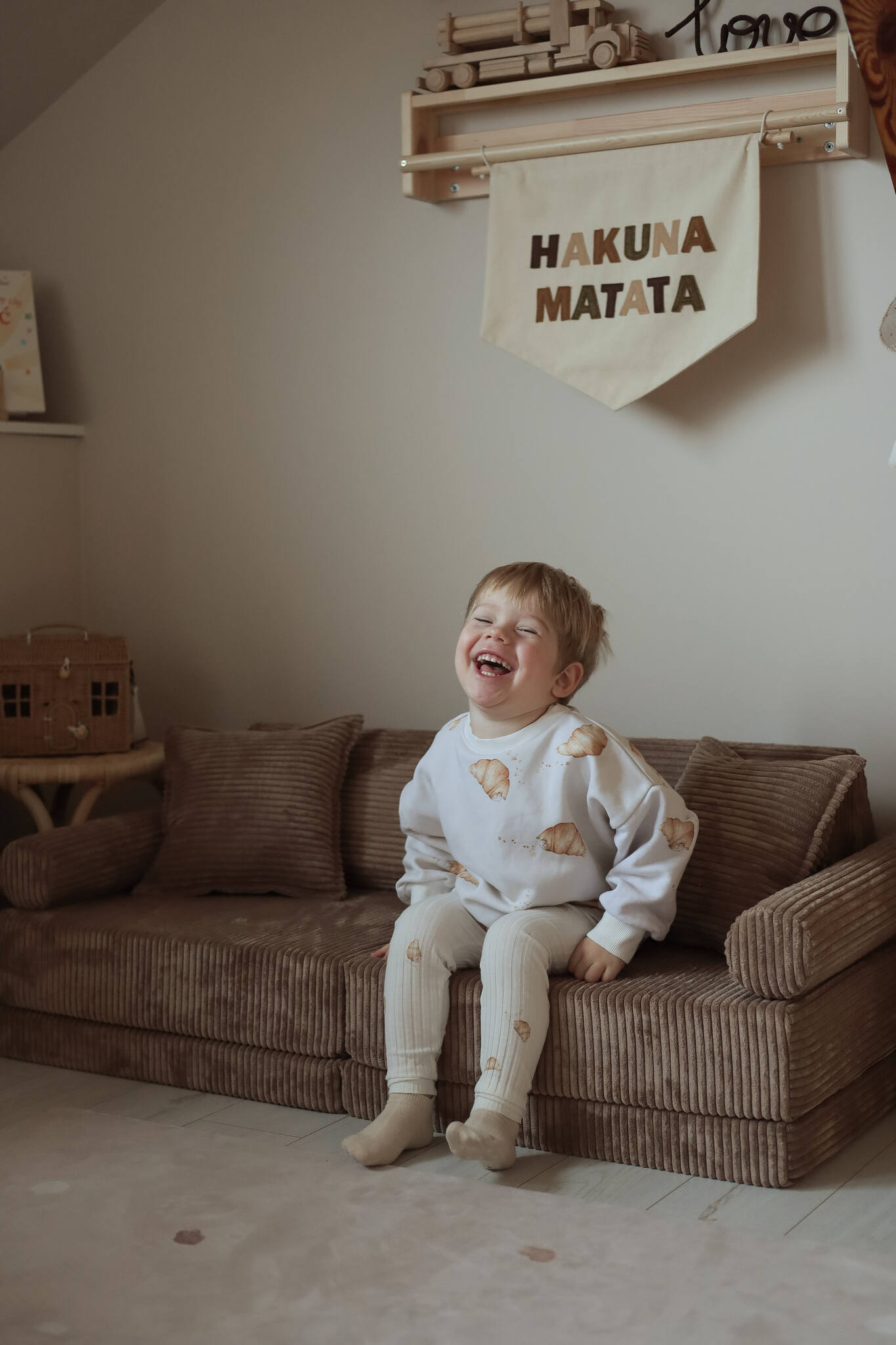Mini Sofa do zabawy Montessori Comfort Sztruks