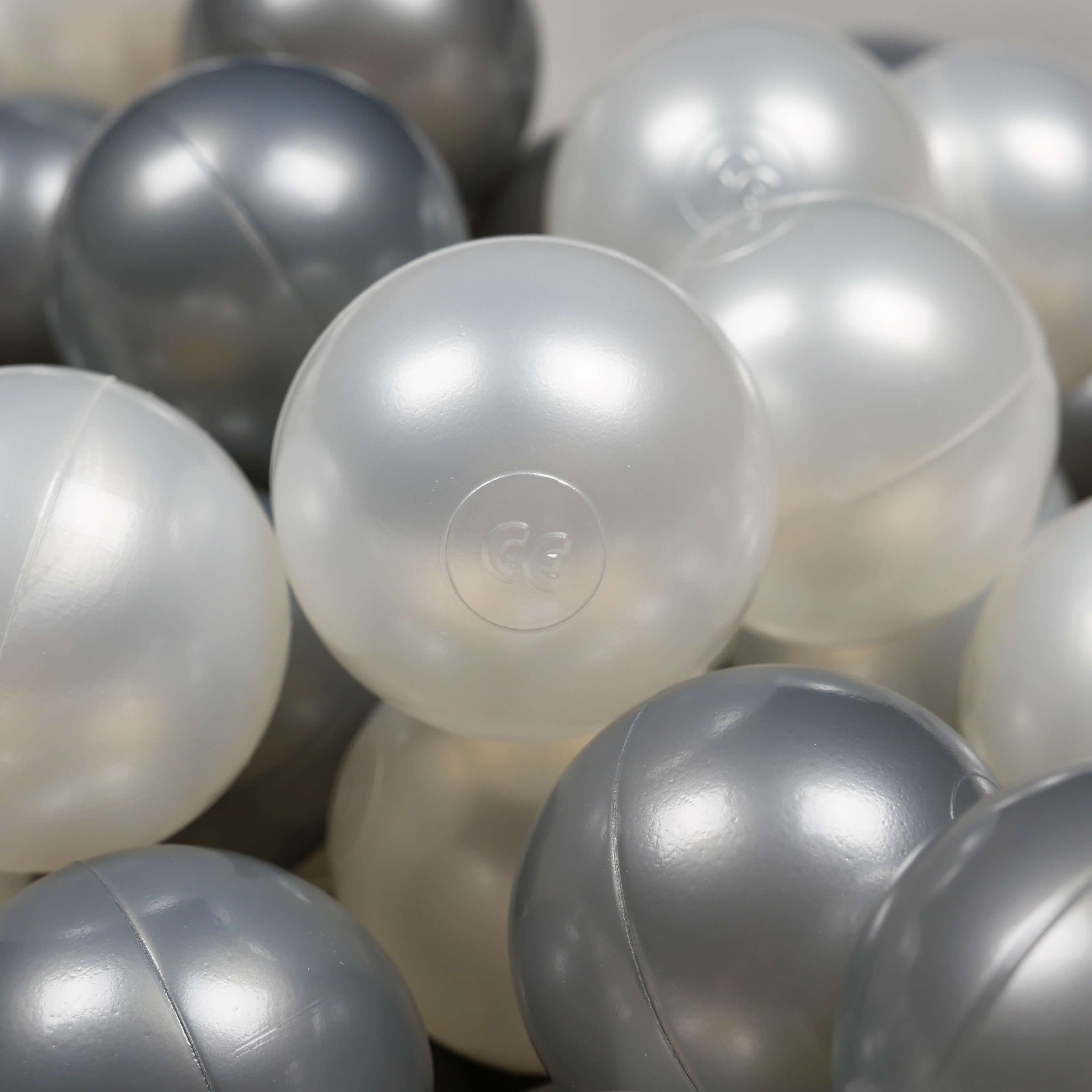 Piłeczki do suchego basenu Ø 7 cm – 25 szt. – perłowe, srebrne
