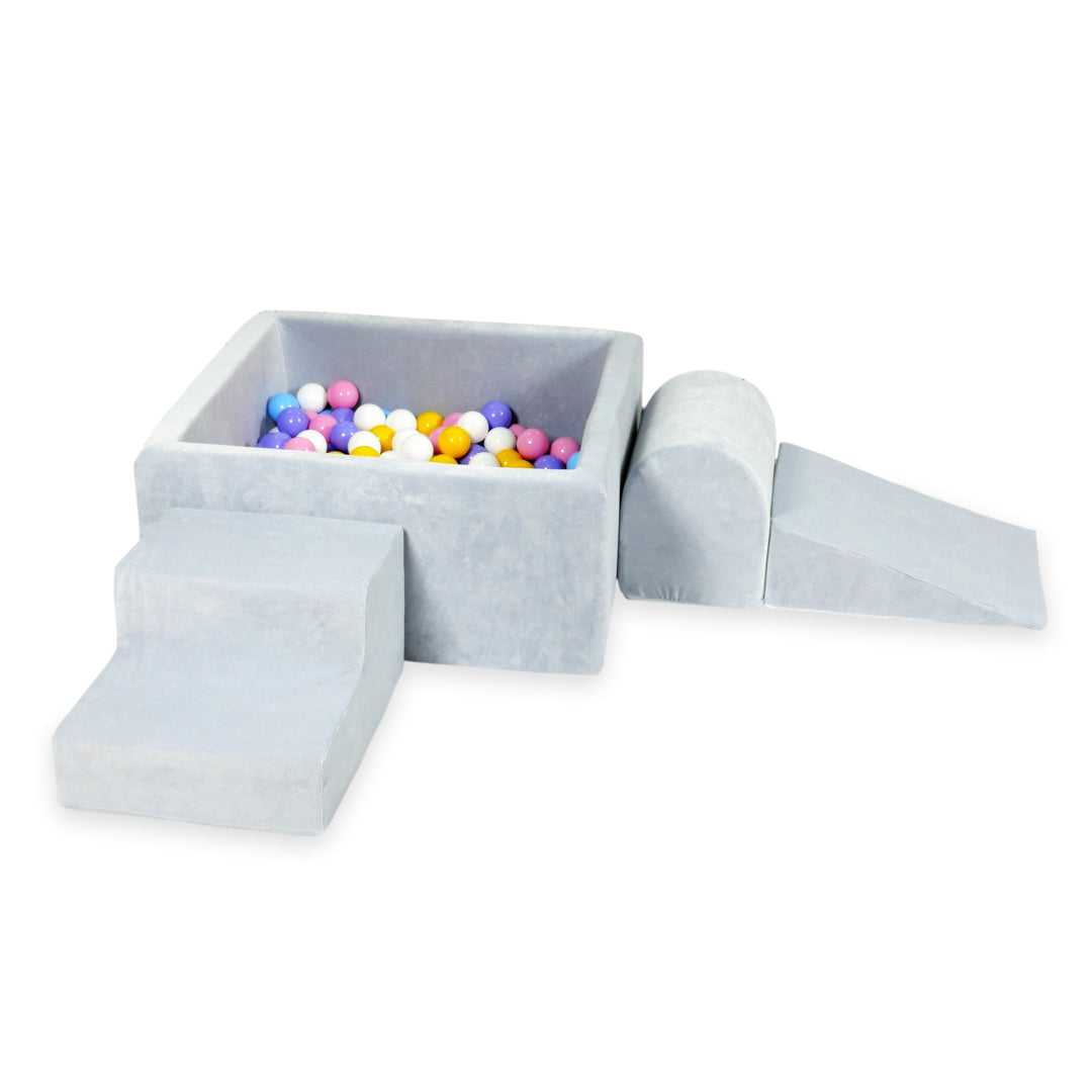 Mimii Schaumstoff-Spielset mit quadratischem Bällebad aus Velvet Soft in Hellgrau – 90 × 90 × 40 cm, mit 400 Bällen