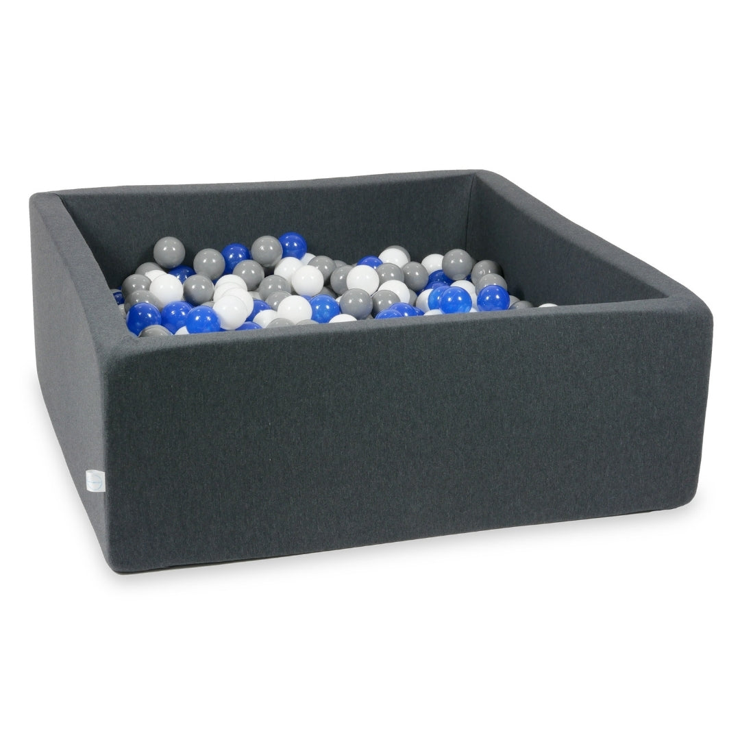 Mimii Bällebad in Graphit – quadratisch, 110 × 110 × 40 cm, mit 600 Bällen