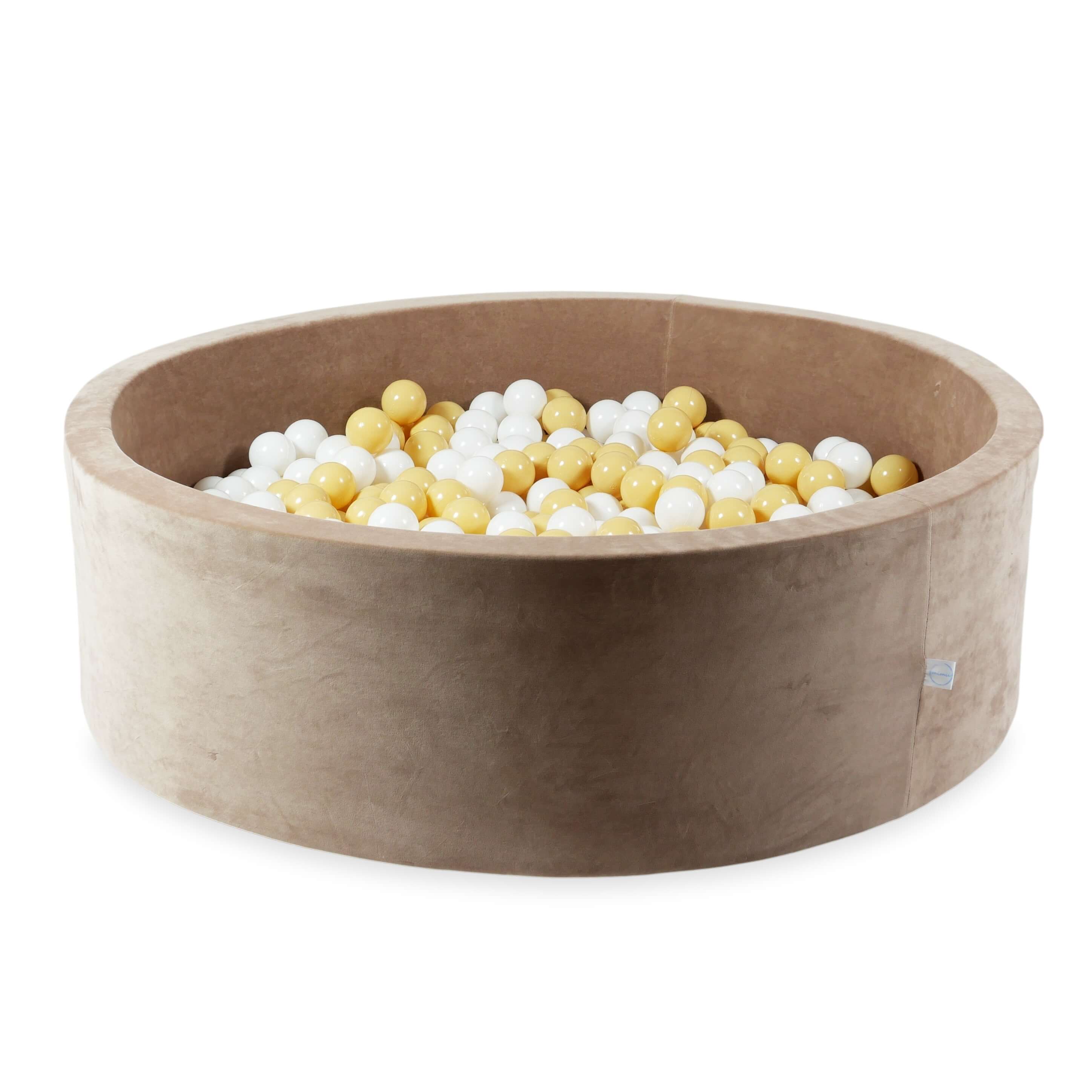 Mimii Bällebad aus Velvet Soft in Braun – rund, 130 × 40 cm, mit 700 Bällen