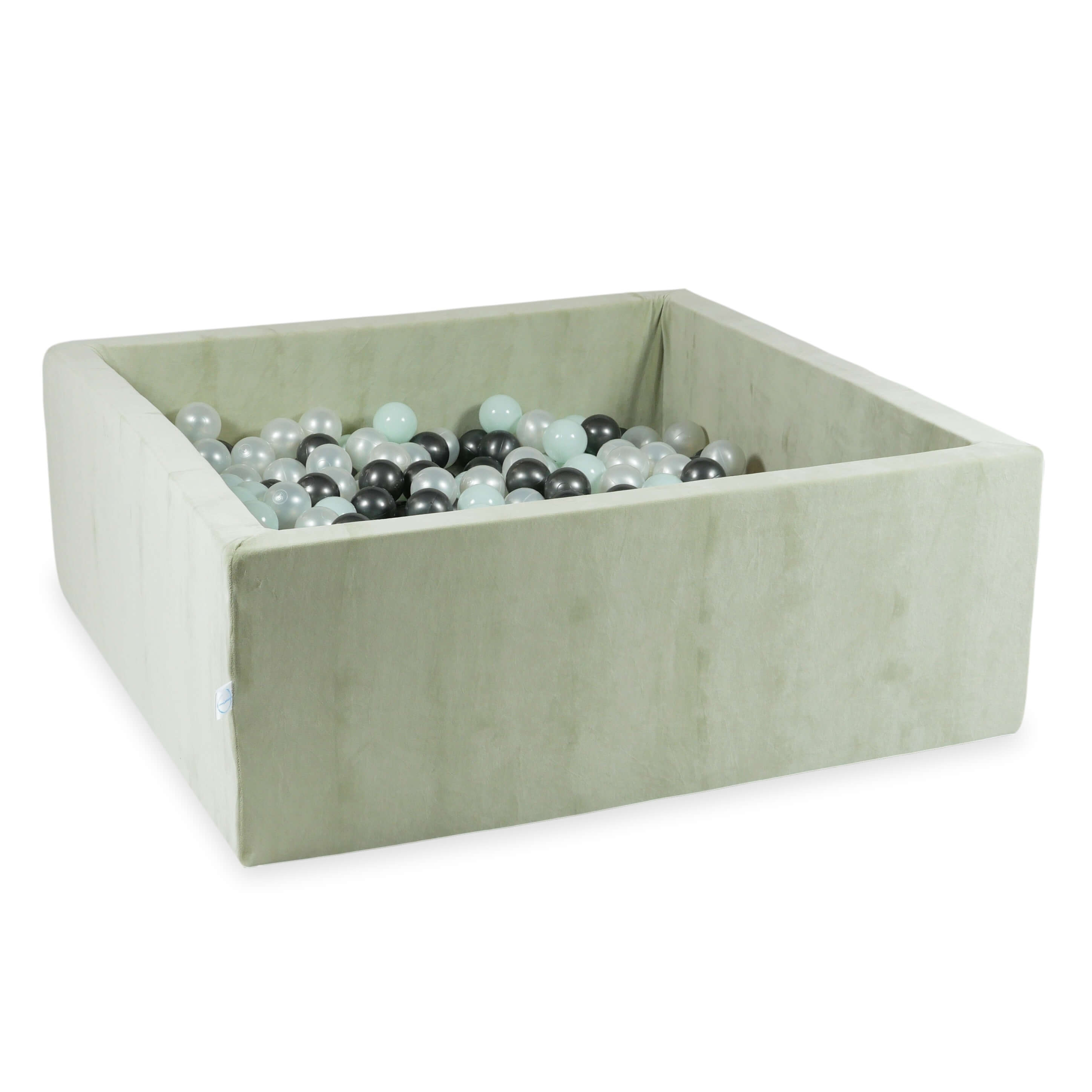 Mimii Bällebad aus Velvet Soft in Pistazie – quadratisch, 110 × 110 × 40 cm, mit 600 Bällen
