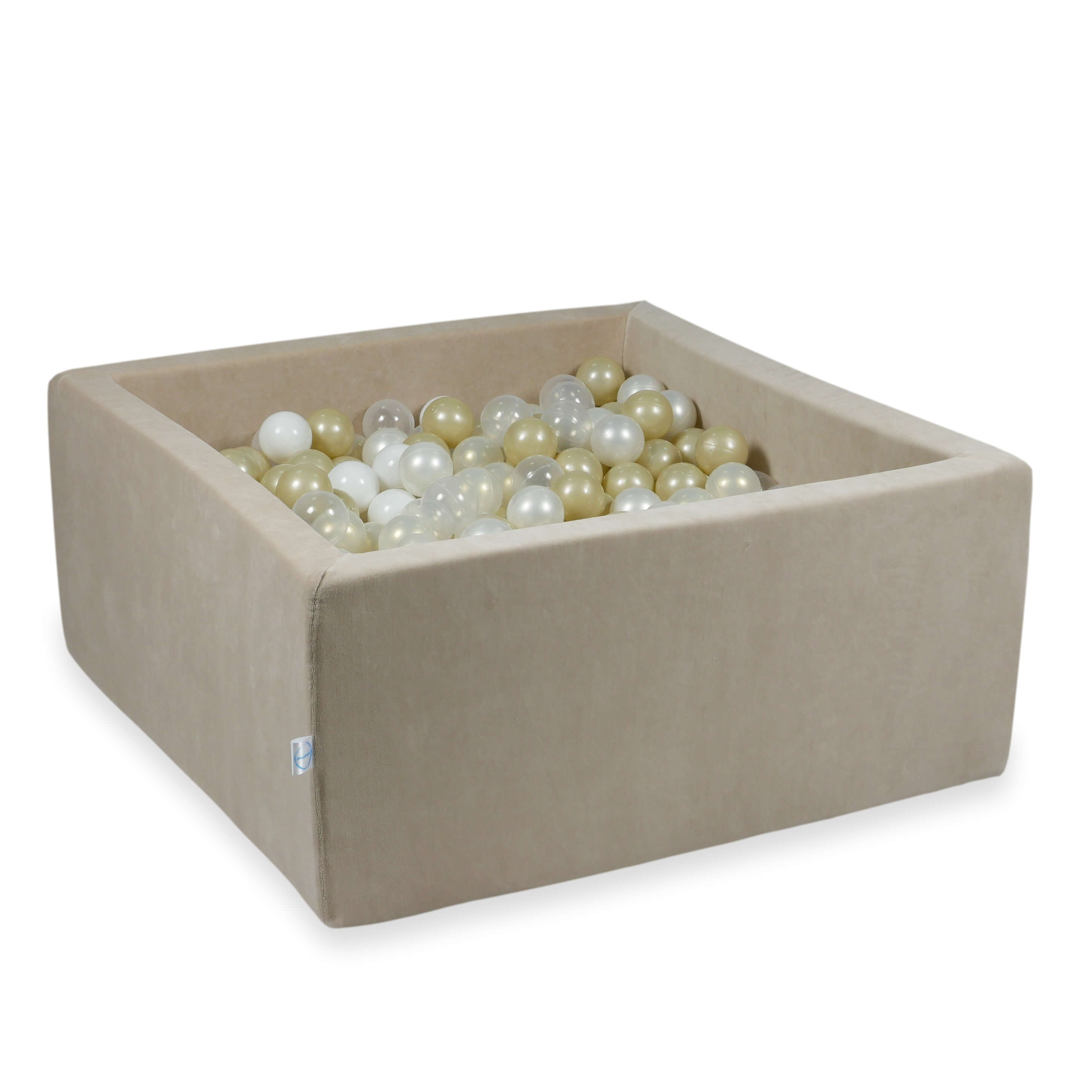 Mimii Bällebad aus Velvet Soft in Beige – quadratisch, 90 × 90 × 40 cm, mit 400 Bällen