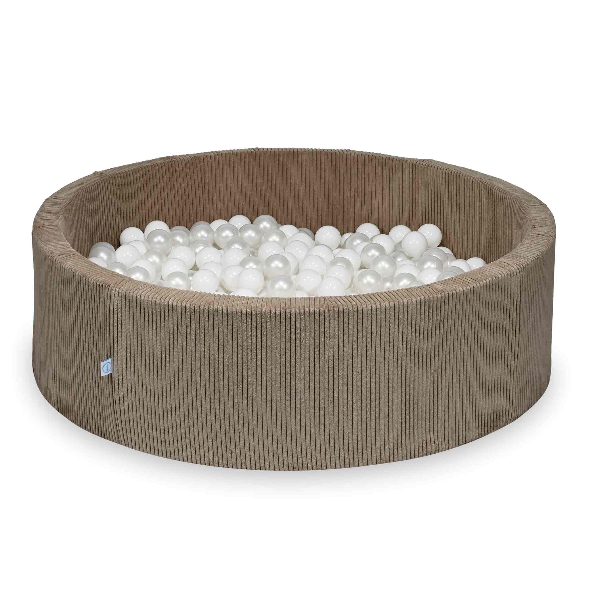 Mimii Bällebad aus Cord in Toffee – rund, 130 × 40 cm, mit 700 Bällen