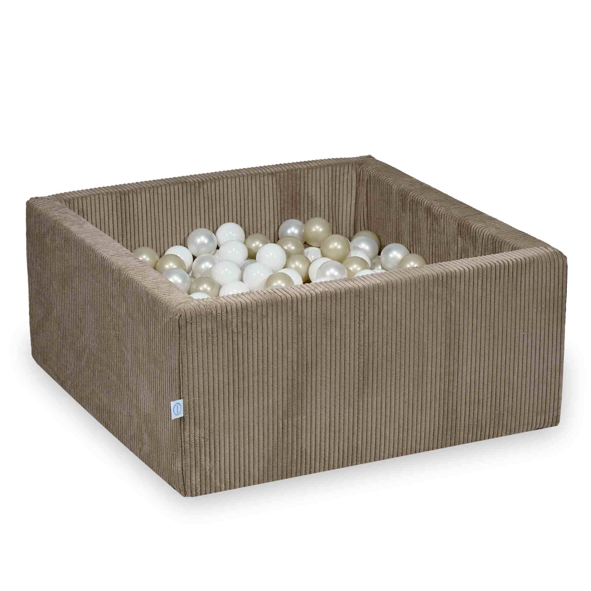 Mimii Bällebad aus Cord in Toffee – quadratisch, 90 × 90 × 40 cm, mit 400 Bällen